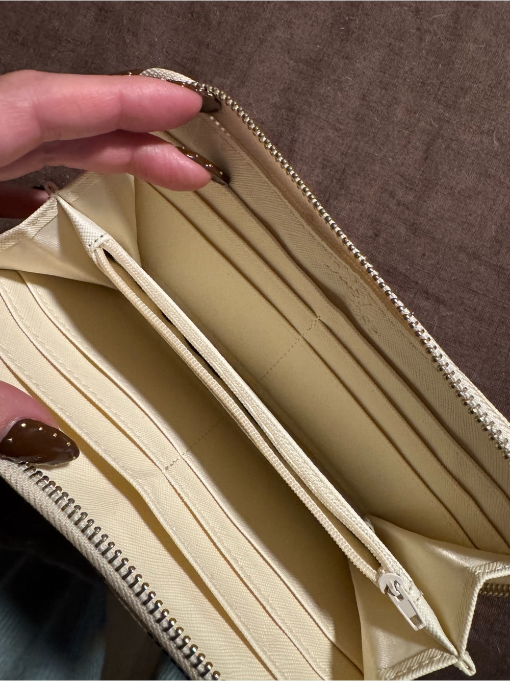 Check Pattern Zip Wallet - Cream & Brown - Picture 2 of 3